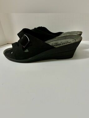 Moda Black Wedge Slide Sandals with Buckle
